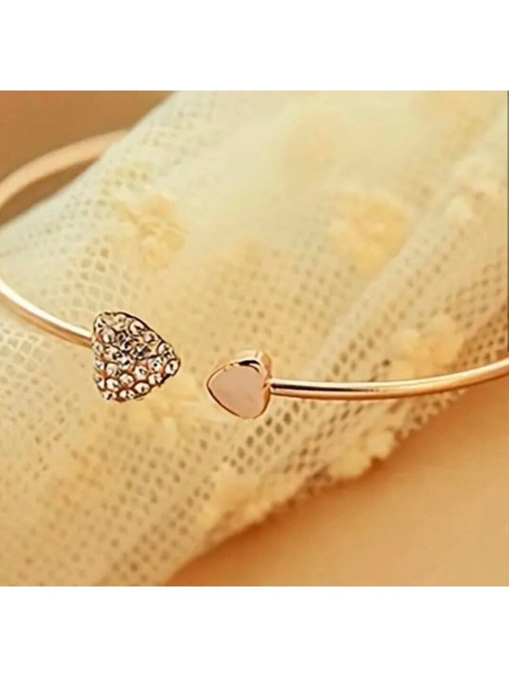 New - Gorgeous Gold w/Inlaid Zircon - Special Heart Bracelet